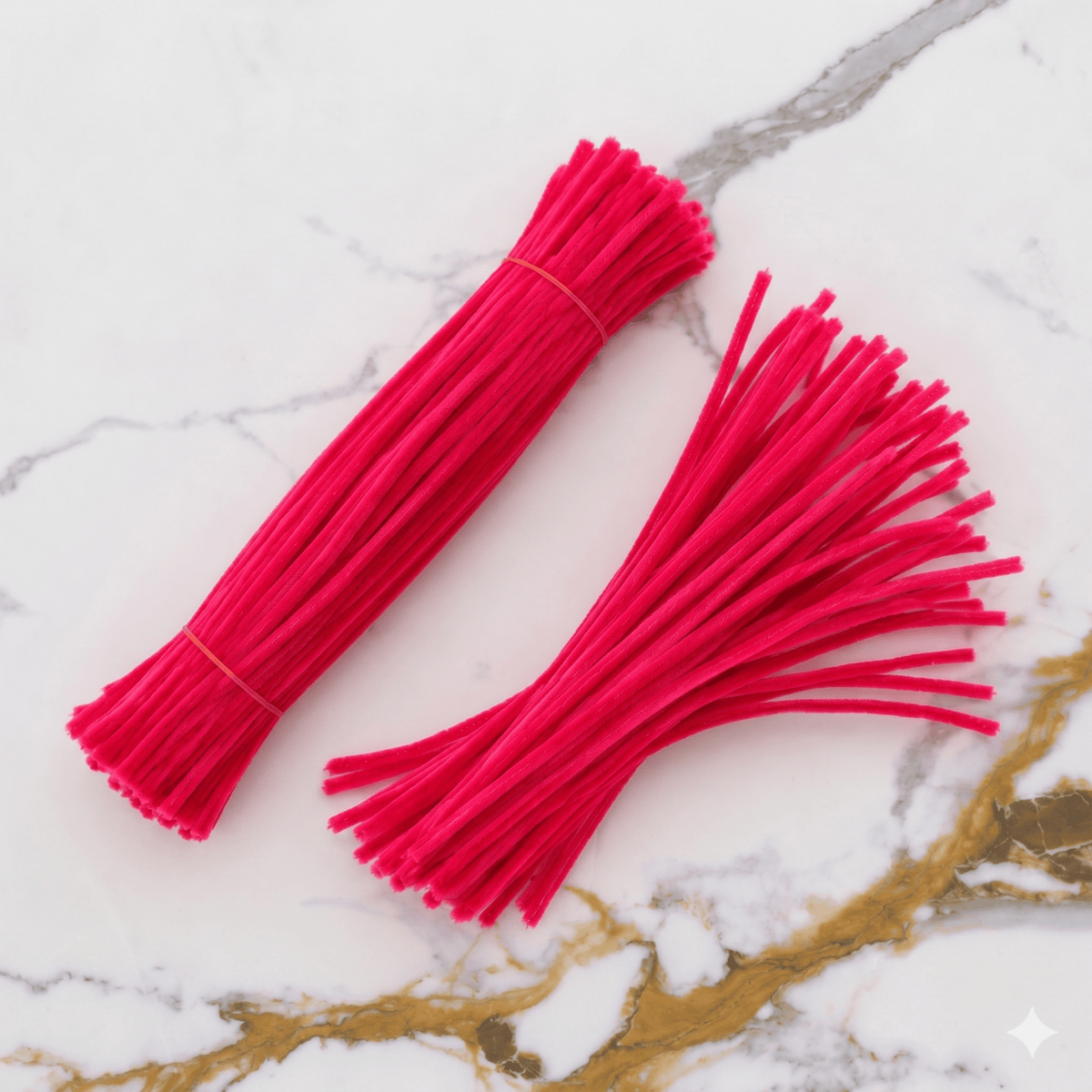 Premium Pipe Cleaner – Neon Pink