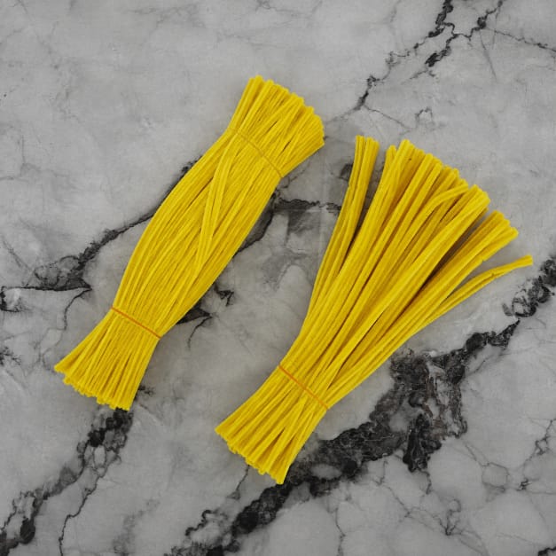 Premium Pipe Cleaner – Bright Yellow